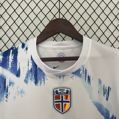 חולצת נבחרת נורווגיה 2024 – דגם החוץ